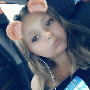 Meet your Posher, Mallory